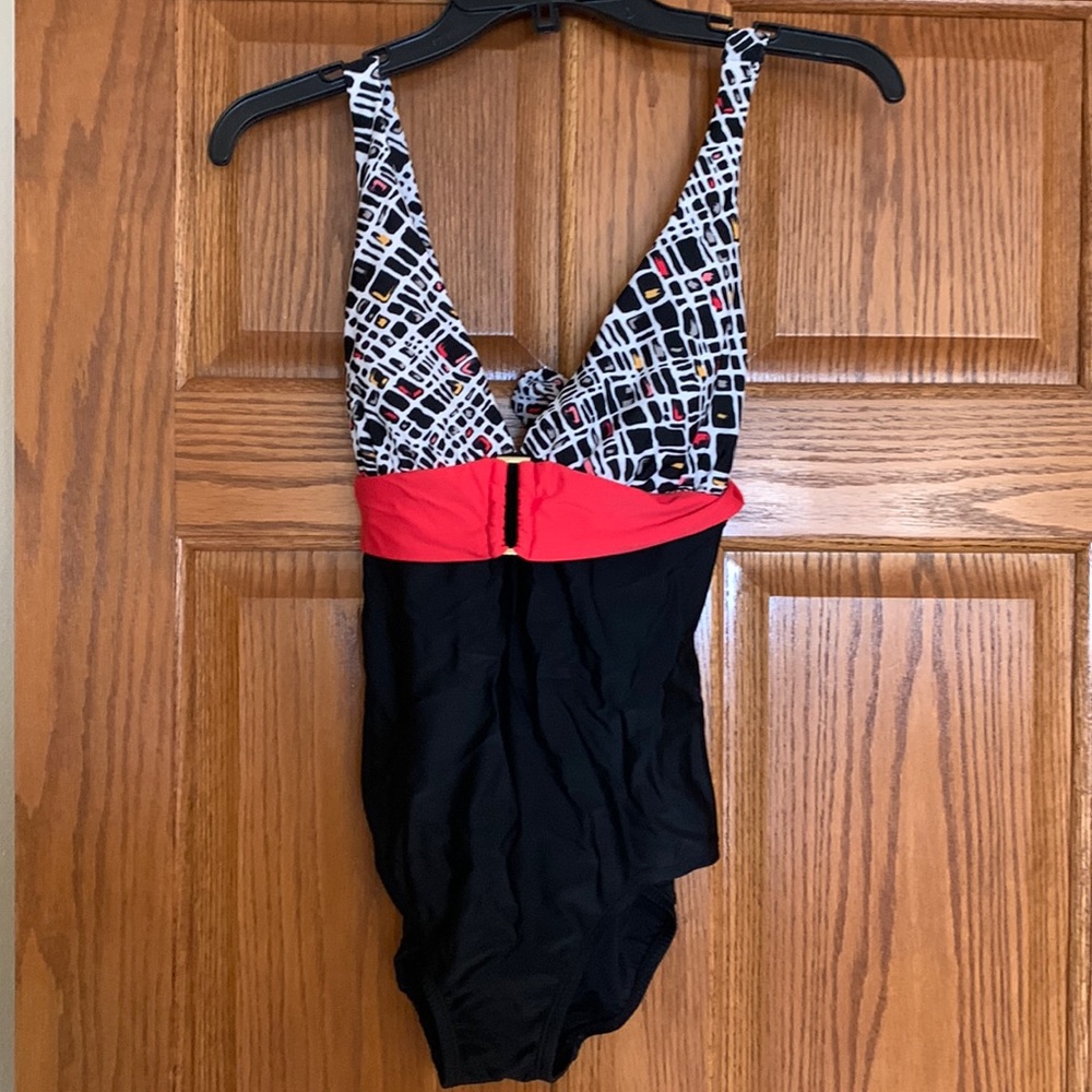 Bathing suit